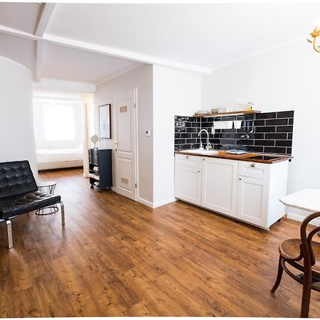 Boutique Charme Apartment บาเดน-บาเดน ภายนอก รูปภาพ