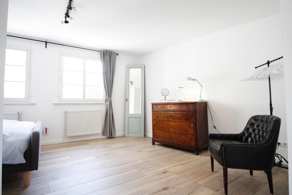 Boutique Charme Apartment บาเดน-บาเดน ภายนอก รูปภาพ