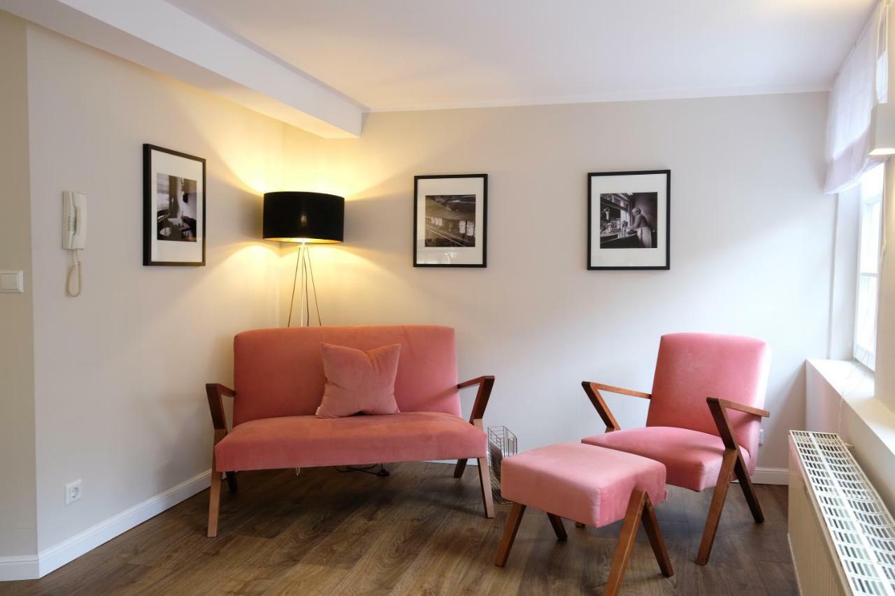 Boutique Charme Apartment บาเดน-บาเดน ภายนอก รูปภาพ