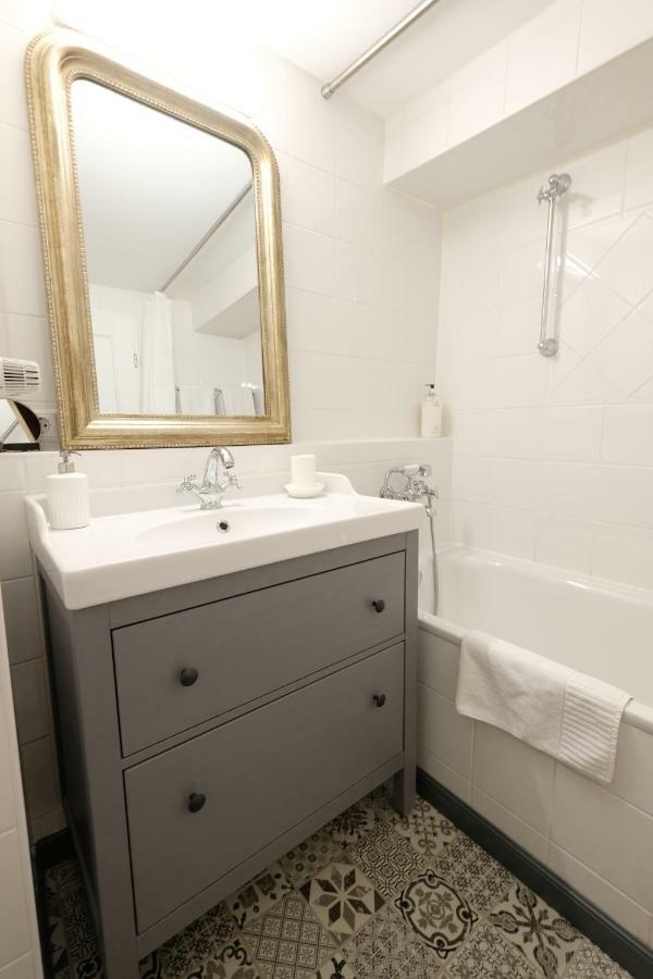 Boutique Charme Apartment บาเดน-บาเดน ภายนอก รูปภาพ