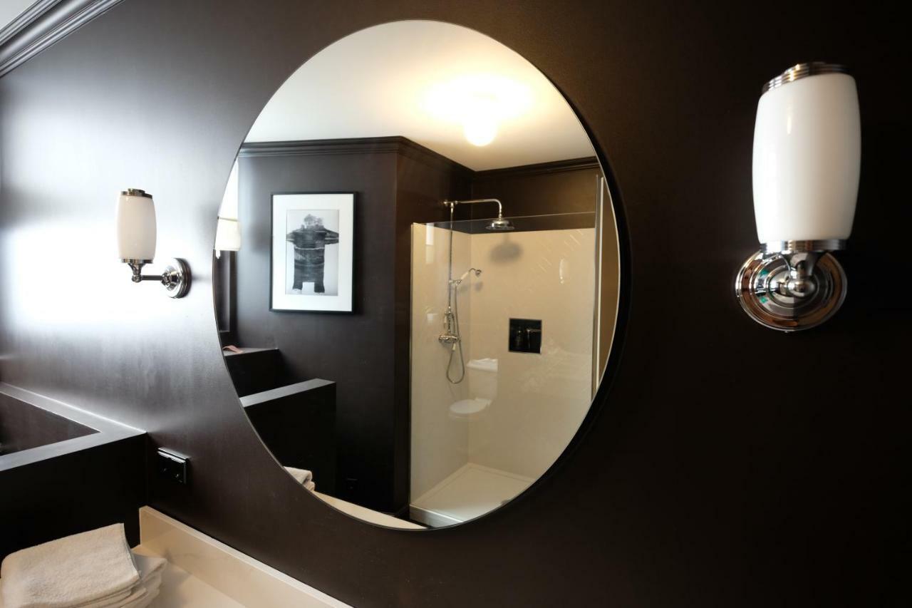 Boutique Charme Apartment บาเดน-บาเดน ภายนอก รูปภาพ